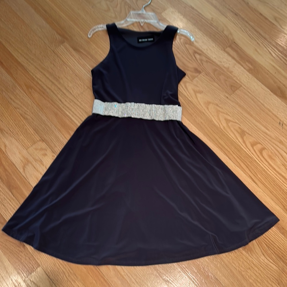 Un Deux Trois Charcoal Gray Dress with stretch rhinestone/sparkle belt, Size 16